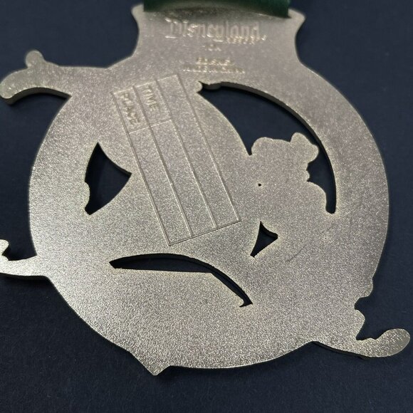 Disneyland Aladdin Genie Abu 10K Finishers Medal RunDisney - Picture 4 of 5